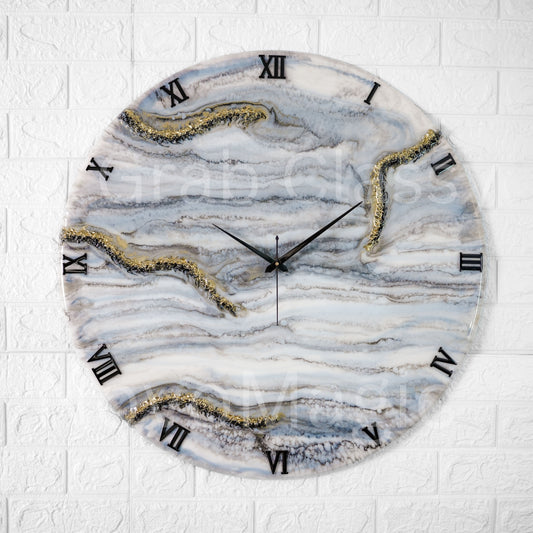 Black & White Desert Medium Size Silent Clock 17.5 Inches.