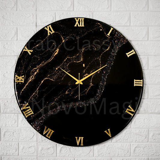 Black Stunner Medium Size Clock 17.5 Inches