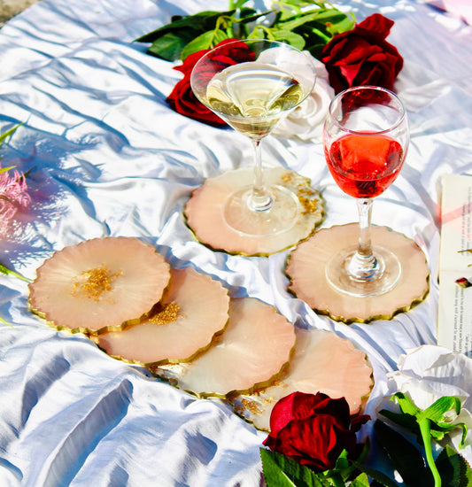 Peach Pearl & white Handmade Tray With Six Round Coasters